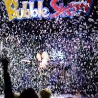 THE GAZILLION BUBBLE SHOW Celebrates 1,000th Performance 7/18 New World Stages…